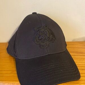 Cincinnati Bengals Black on Black NFL Apparel Hat